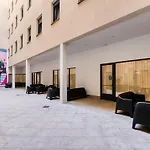 Livensa Living Studios San Sebastian